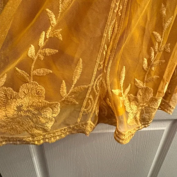 Wild Honey Mustard Lace Shorts Romper Woman’s Large Boho - Picture 3 of 4